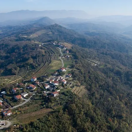 Villa Mravljevi Weinderer Preserje (Goriska and Karst)